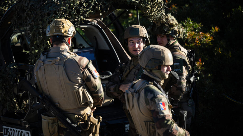 Больше снарядов и дронов: во Франции планируют нарастить расходы на оборону еще на €36 млрд до 2030 года